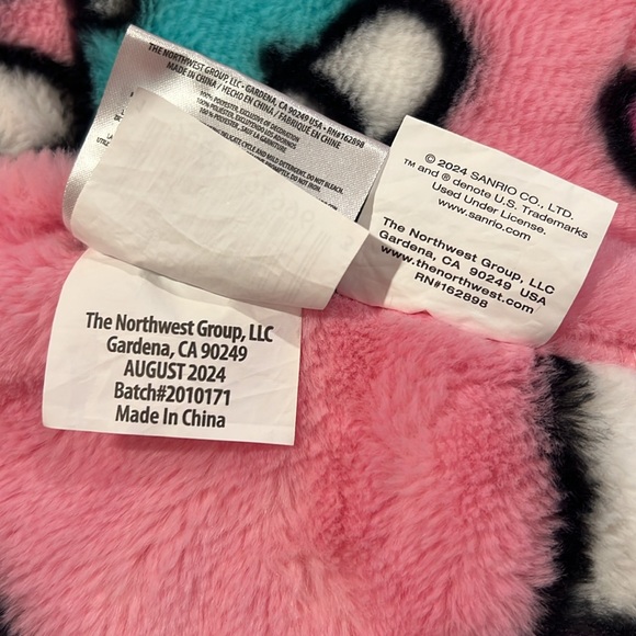 Hello Kitty blanket - Picture 6 of 7